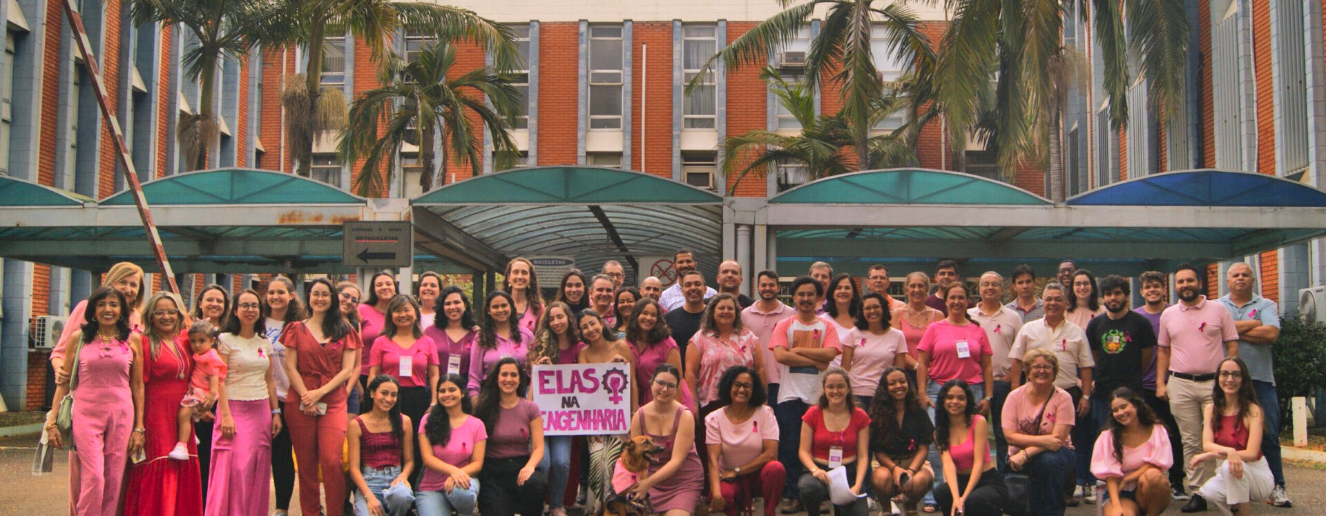 Outubro Rosa Na FEM - clara