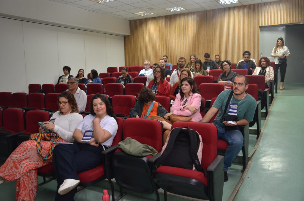 Parceria FEM e CAMEJA recebe prêmio Best Paper Award no Symposium on Sustainability in the Curriculum and Operations of Universities in Brazil
